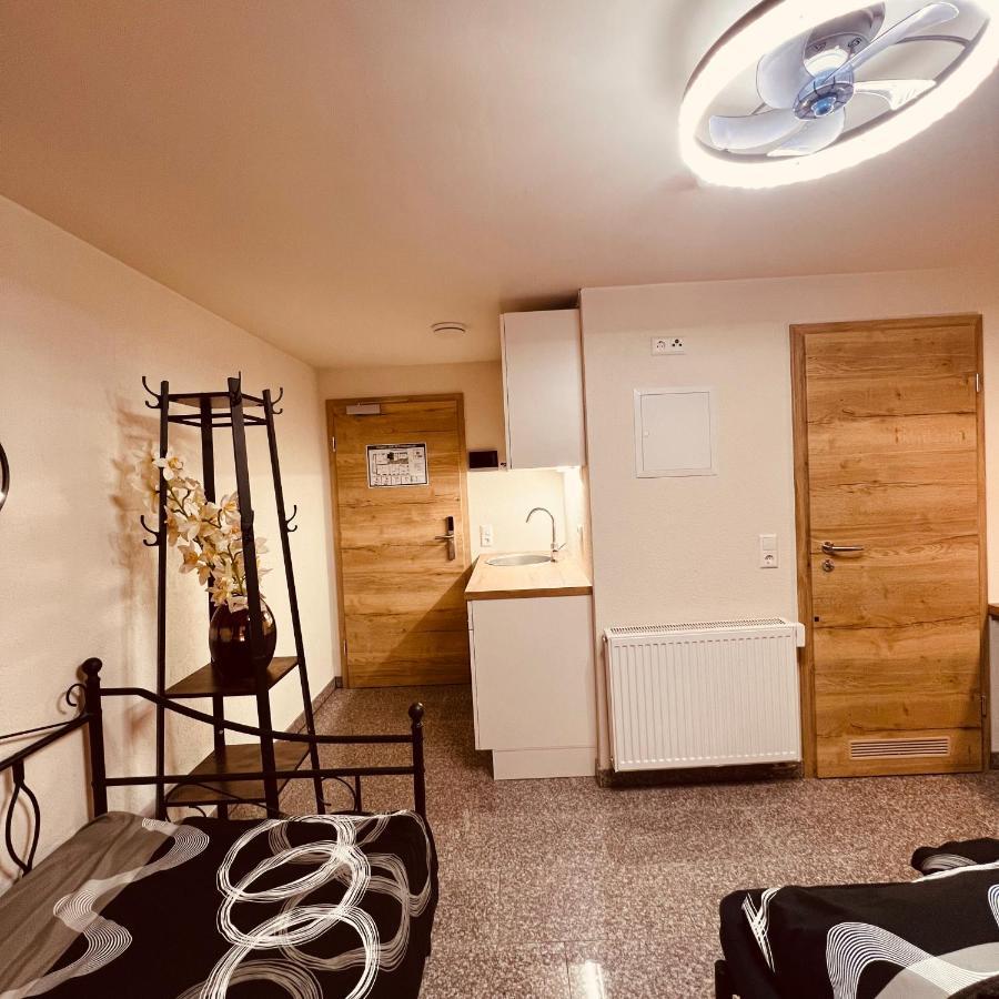 Hotel Rose Boardinghouse 24H-7D Self Check-In Automat Grossbottwar Exterior foto